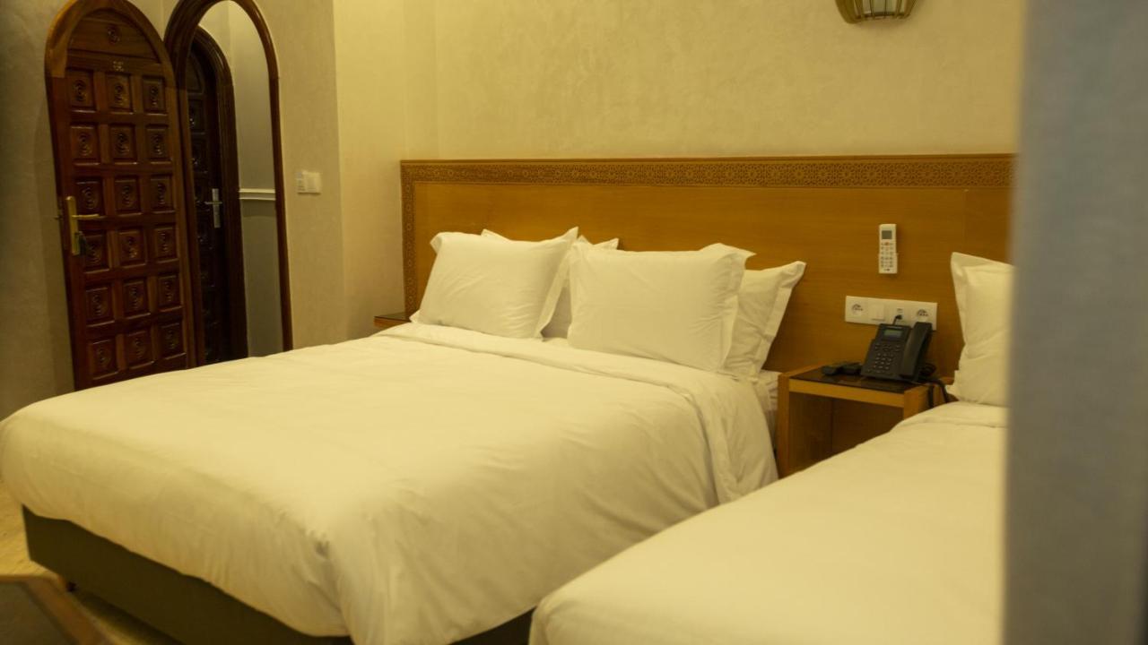Hotel De Paris 3*